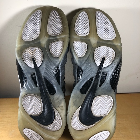 Nike Foamposite Pro Silver Surfer - Picture 4 of 5